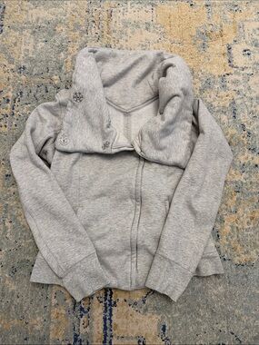 lululemon athletica Light Gray Cozy zip up with funnel neck size 6